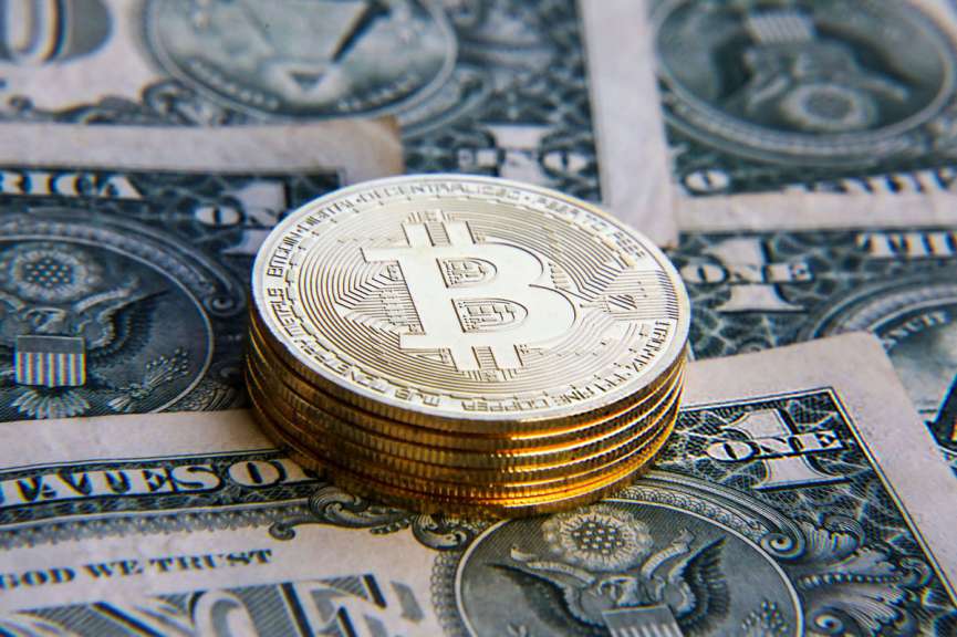 بیت‌کوین از قله 118 هزار دلار عقب‌نشینی کرد؛ بازار رمزارز در فاز انتظار