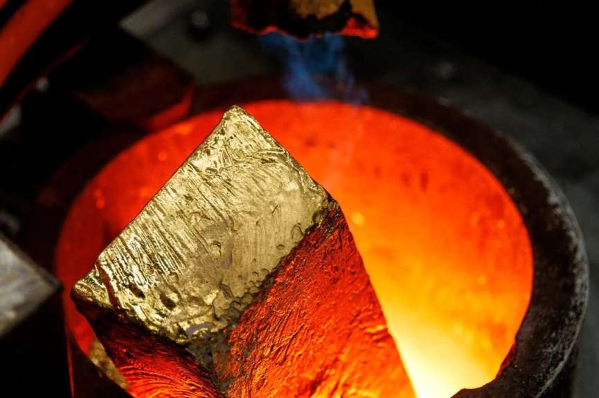 دیدار ترامپ و پوتین جرقه کاهش قیمت طلای جهانی را زد