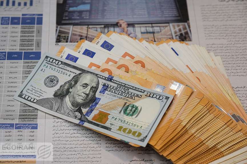 معامله‌گران دلار محتاط شدند؛ بازگشت اسکانس سبز به کانال 91 هزار تومان
