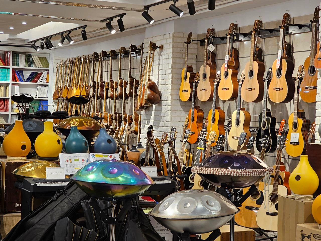 بازار موسیقی در رکود اقتصادی؟ نگاهی به افزایش خرید سازهای آرامش‌بخش مانند هنگ درام