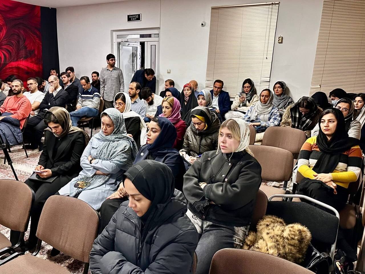 تقویت حمایت از ایرانیان نخبه خارج از کشور با قانونگذاری جدید مجلس تقویت حمایت از ایرانیان نخبه خارج از کشور با قانونگذاری جدید مجلس/ دانشجویان خارج از کشور صدای راستین و حقیقتطلب ملت ایران باشند