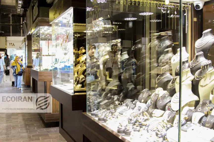 آخرین قیمت طلا و سکه امروز دوشنبه ۶ بهمن/ رکوردشکنی قیمت ها + جدول