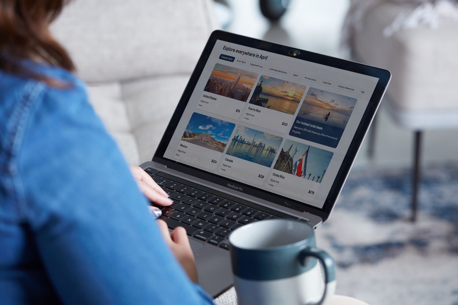 عوامل موثر بر نوسان قیمت بلیط هواپیما و قطار