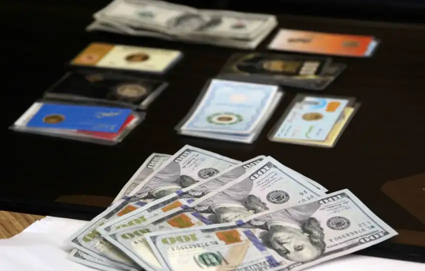 آخرین قیمت طلا و دلار امروز دوشنبه 20بهمن/ قیمت ها بر مدار افزایش + جدول