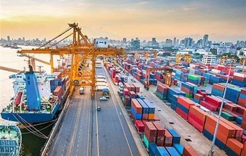 تصمیم دولت برای بازار کالا‌های اساسی/ نرخ ارز ترجیحی تمدید شد