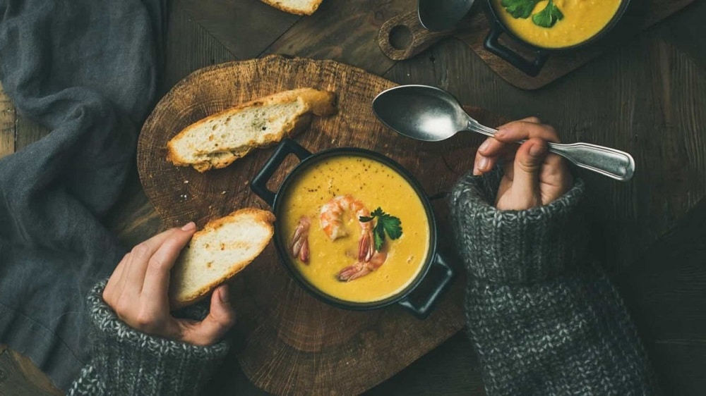 راهنمای تغذیه زمستانی؛ توصیههای طب ایرانی برای مزاجهای سرد و گرم دستور پخت غذاهای با طبع گرم مخصوص زمستان 🍲🔥