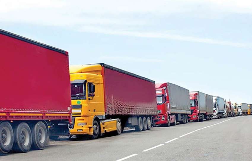 زمین‌گیر شدن کامیون‌های ایرانی در مرزهای آسیای میانه / ماجرا چیست؟