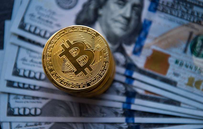 گزارش بلومبرگ از سقوط مجدد بیت کوین/ اعتماد سرمایه‌گذاران کاهش یافت