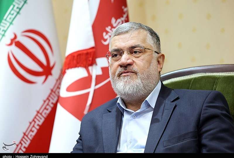 کمبودی در کالاهای اساسی و نان نداریم/فعالیت 386 جایگاه سوخت در تهران