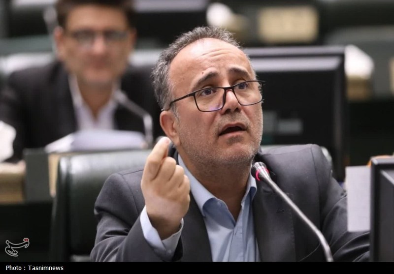 پیشنهاد نماینده مجلس به بورس برای بازسازی فولادی‌ها