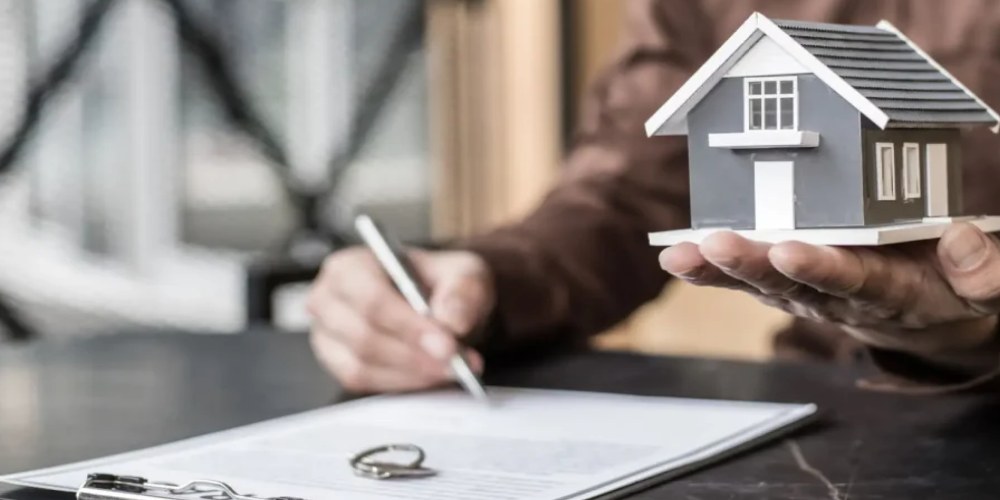 آیا در زمان اجاره میتوان ملک را فروخت؟ فروش ملک در زمان اجاره